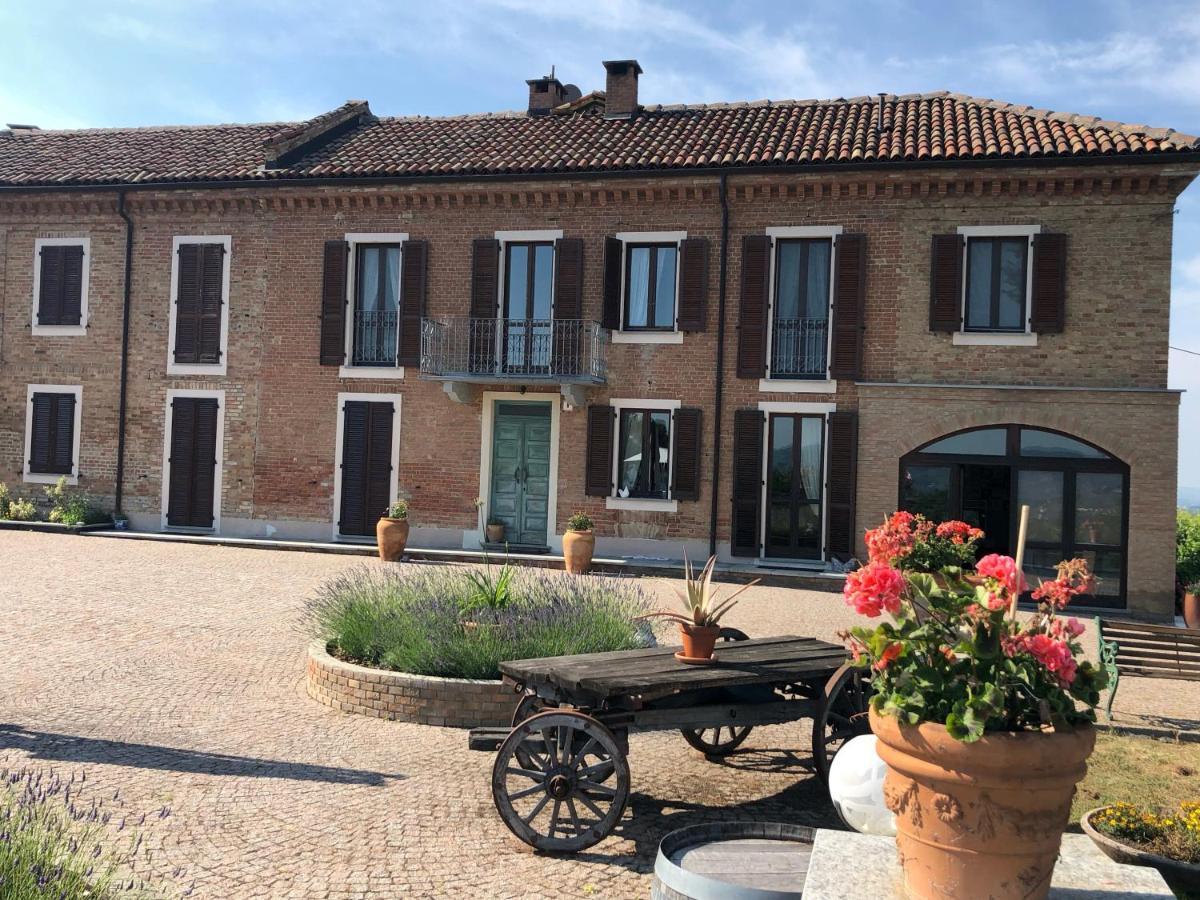 Cascina San Michele Bed and Breakfast Costigliole d'Asti Exteriör bild