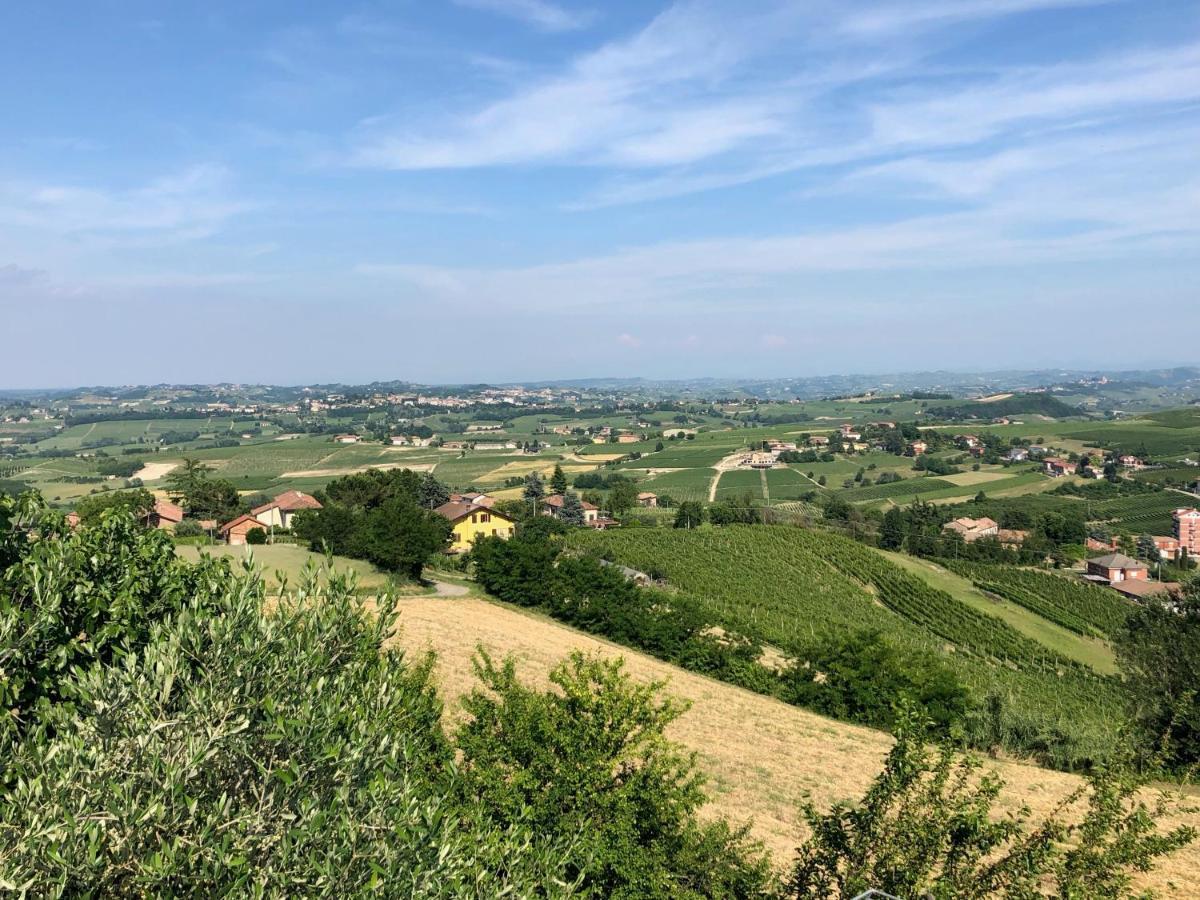 Cascina San Michele Bed and Breakfast Costigliole d'Asti Exteriör bild