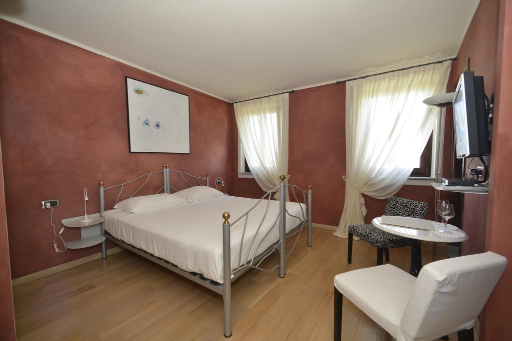 Cascina San Michele Bed and Breakfast Costigliole d'Asti Rum bild