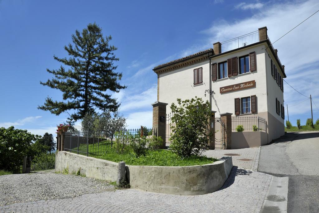 Cascina San Michele Bed and Breakfast Costigliole d'Asti Exteriör bild