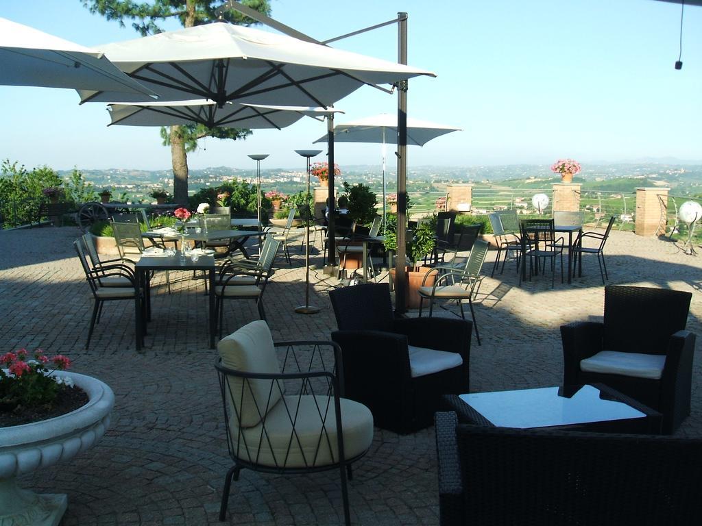 Cascina San Michele Bed and Breakfast Costigliole d'Asti Exteriör bild