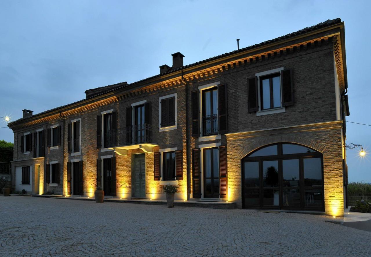 Cascina San Michele Bed and Breakfast Costigliole d'Asti Exteriör bild